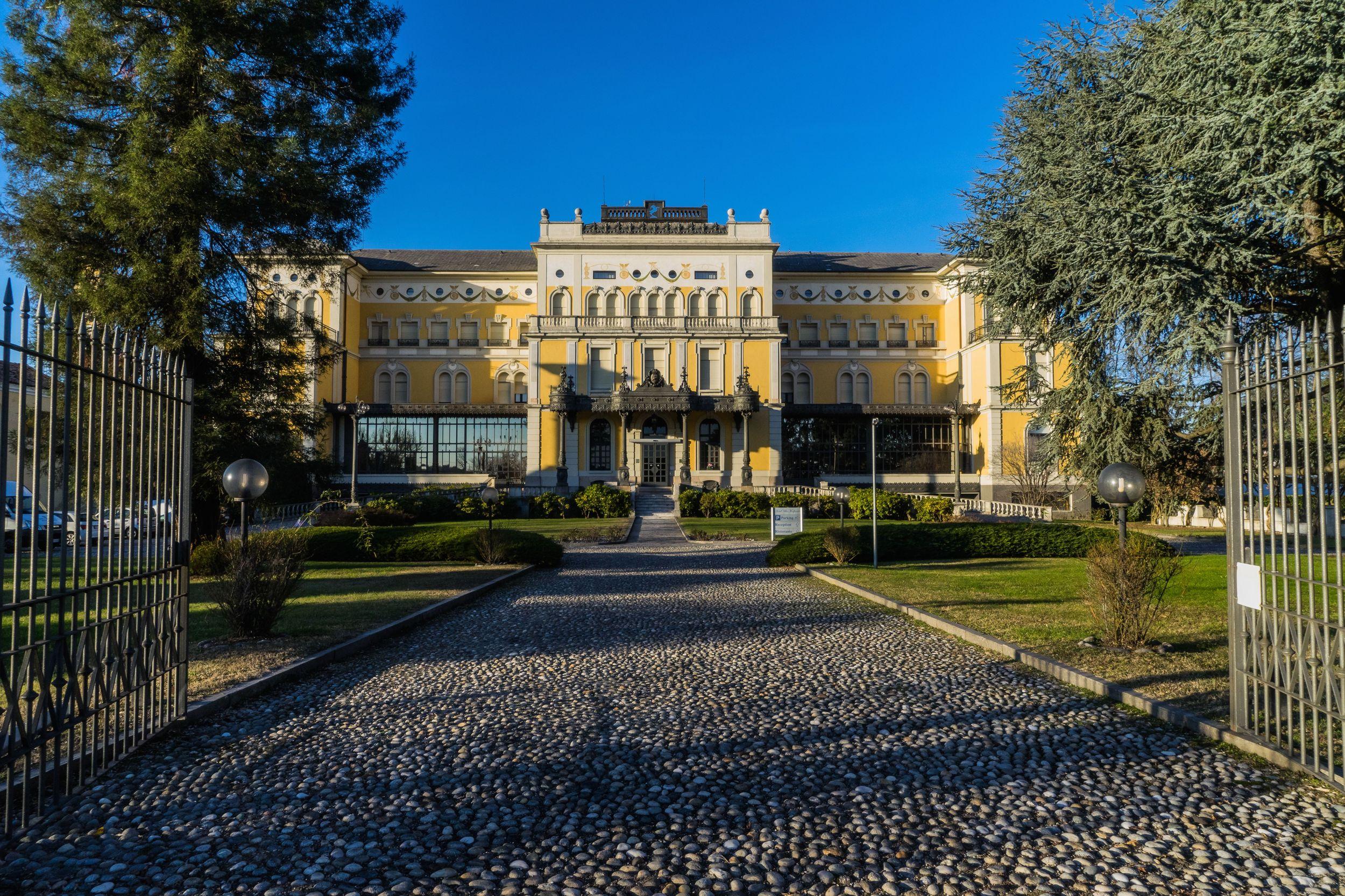 Hotel Villa Malpensa Vizzola Ticino Luaran gambar