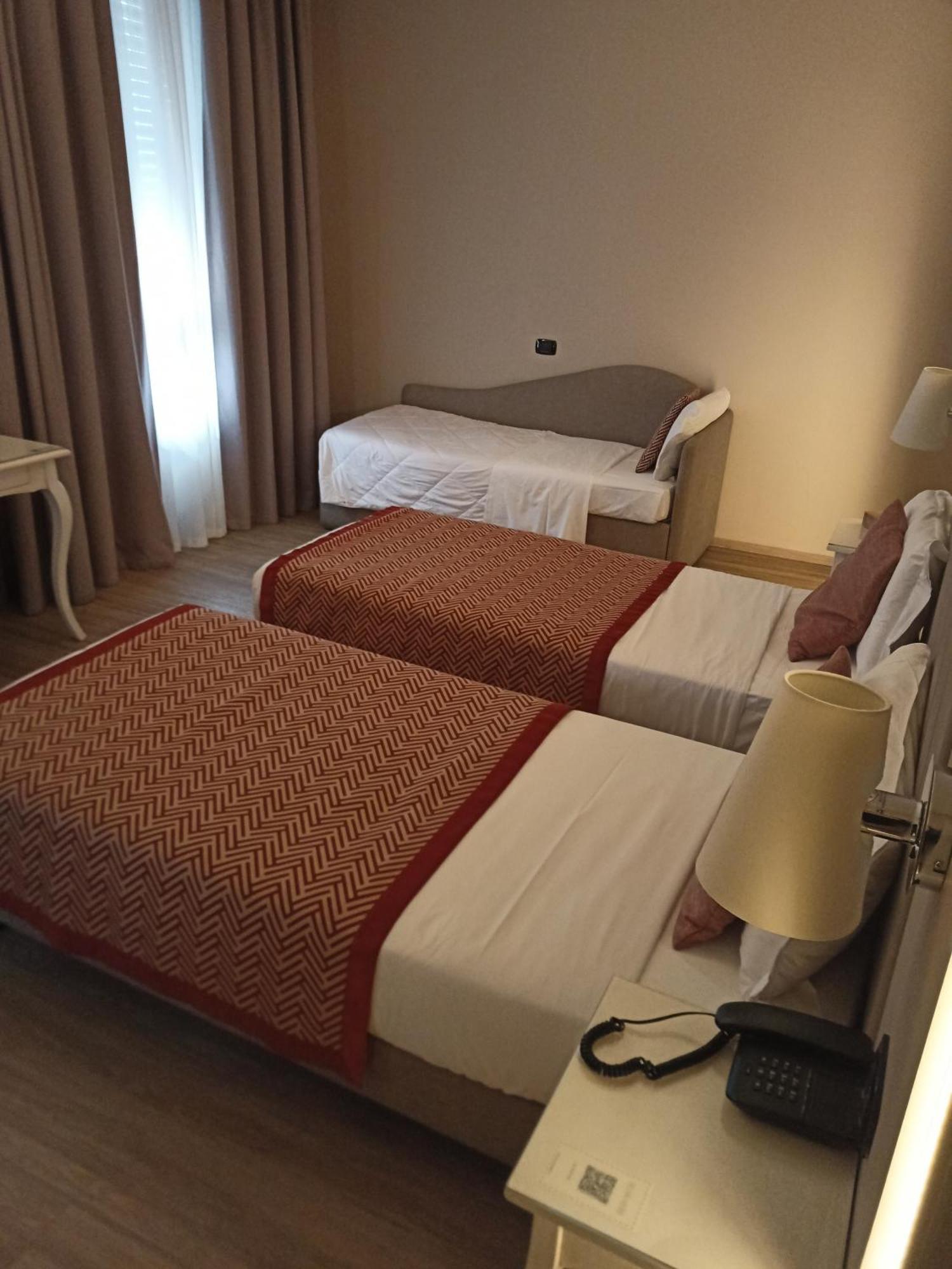 Hotel Villa Malpensa Vizzola Ticino Luaran gambar