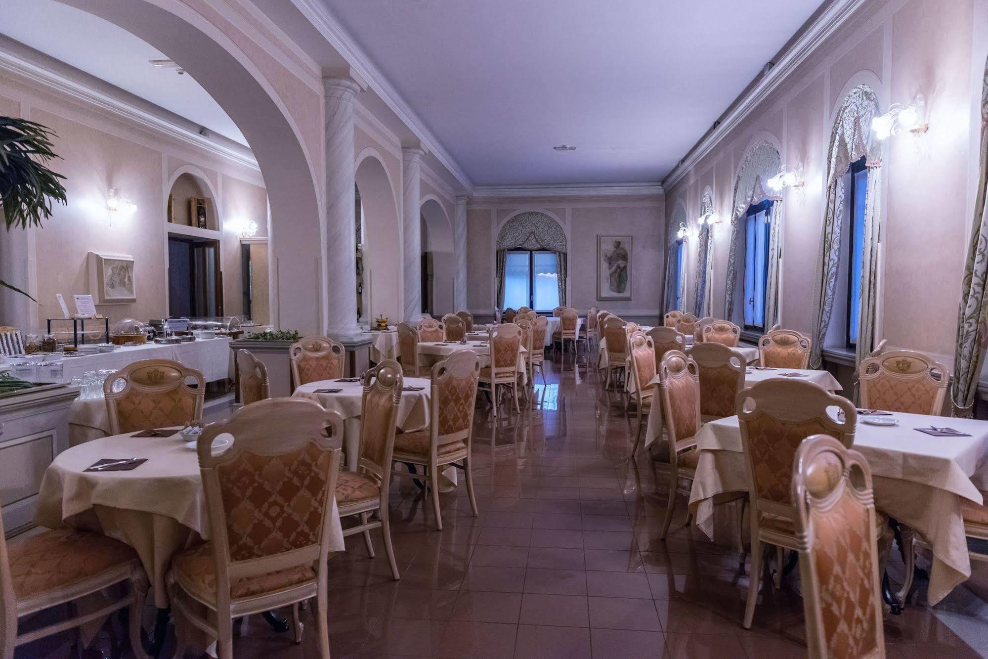 Hotel Villa Malpensa Vizzola Ticino Luaran gambar