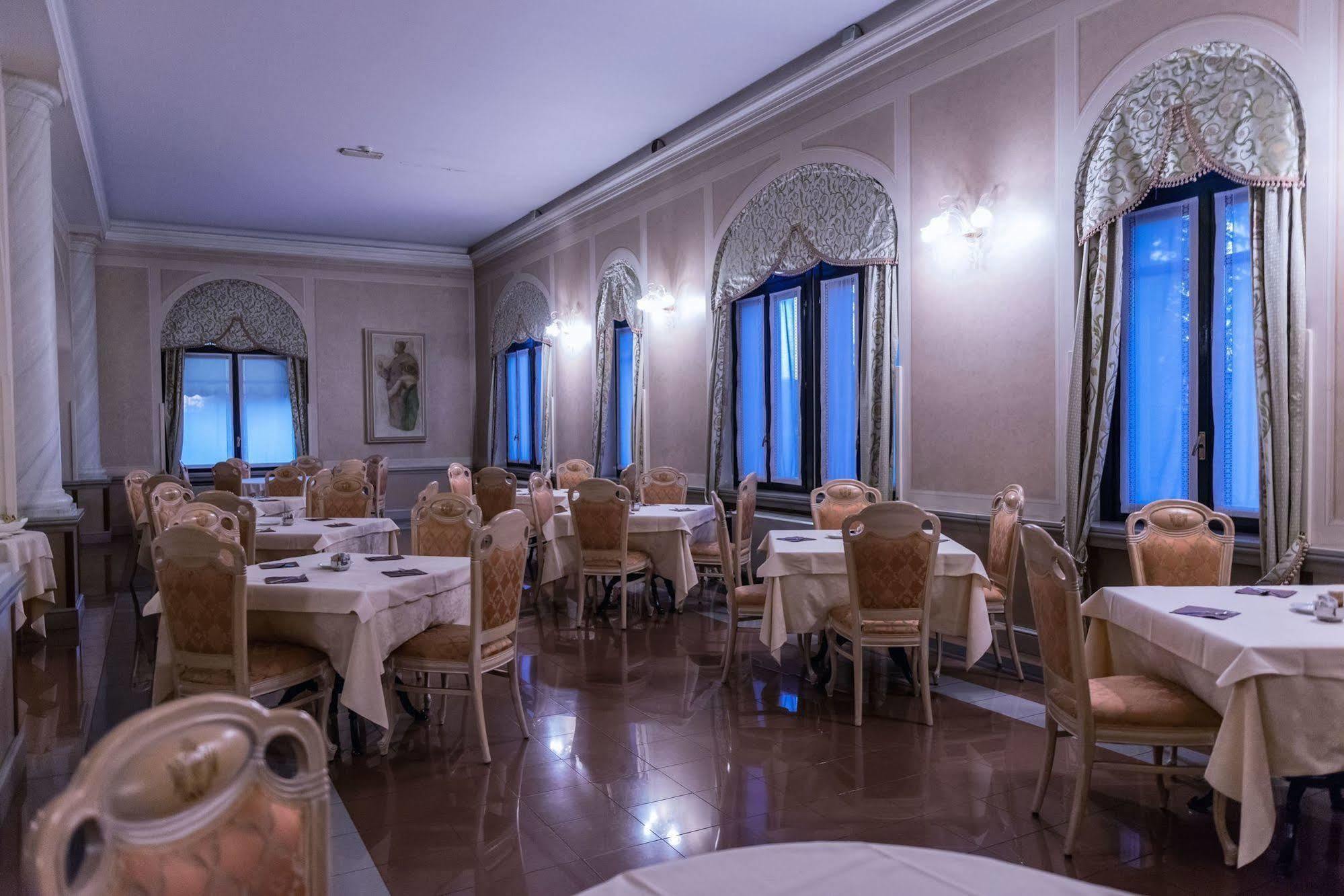 Hotel Villa Malpensa Vizzola Ticino Luaran gambar